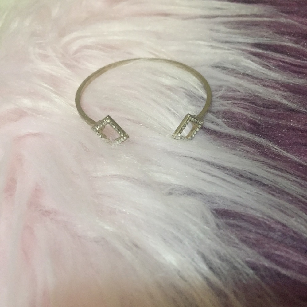 Simple Gold Bangle Style Bracelet